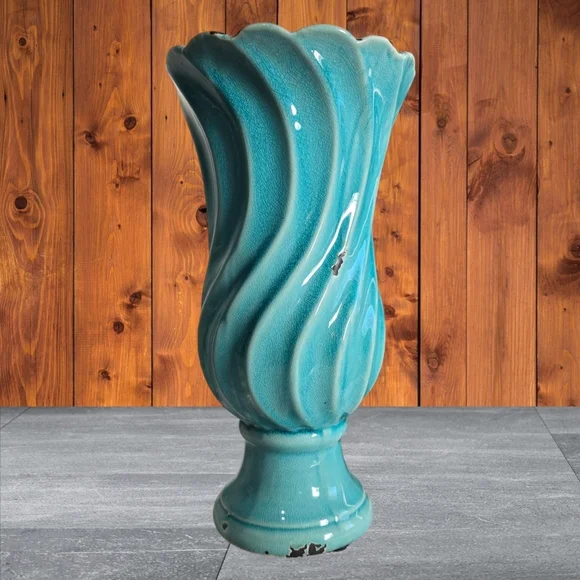 Vintage-Handmade One of a kind Mid Century Rustic Swirl Vase - Picture 2 of 5